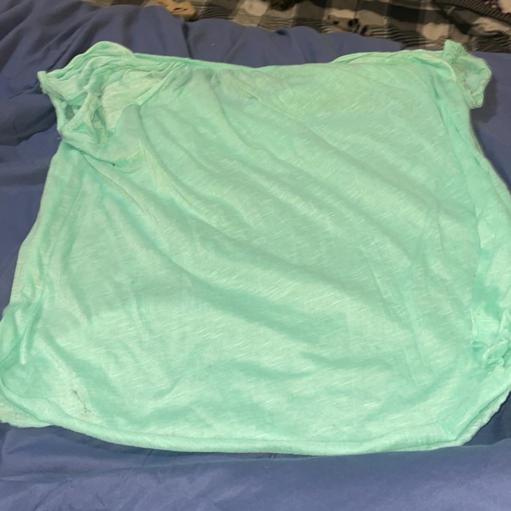 Green - Picture 2 of 3
